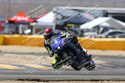 media/Apr-09-2022-SoCal Trackdays (Sat) [[c9e19a26ab]]/Turn 2 (1140am)/